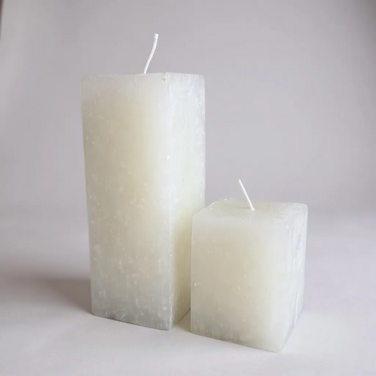 Dupla de Velas Quadradas Brancas – 20cm e 10cm